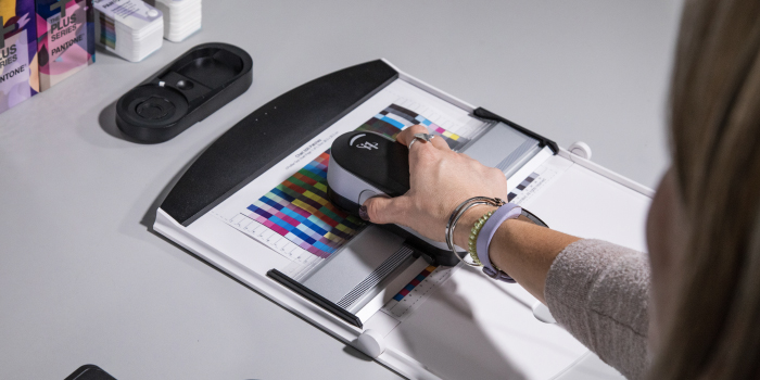 測色器　x-rite i1 pro スキャナ　PANTONE i1Pro 3 シリーズ ｜キャリブレーションとプロファイル作成｜X-Rite